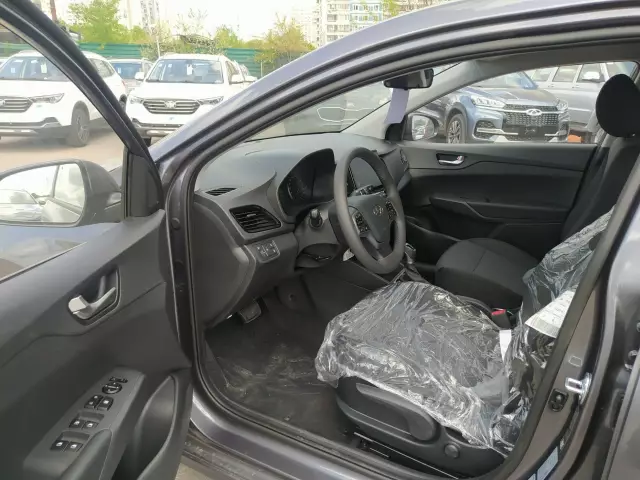 Hyundai Solaris 2020