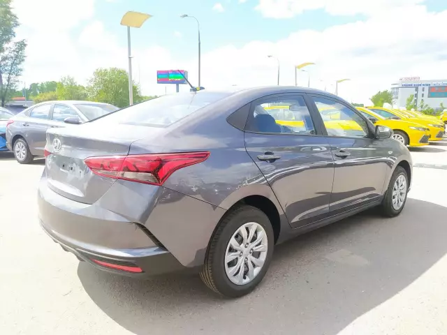 Hyundai Solaris 2021