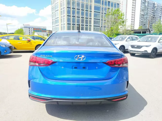 Hyundai Solaris 2021