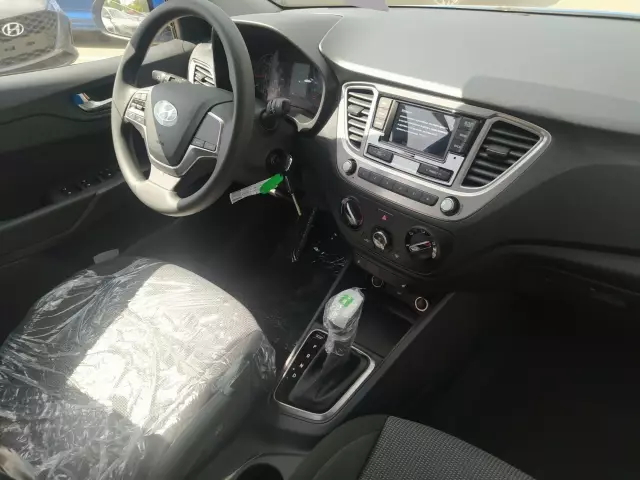 Hyundai Solaris 2021