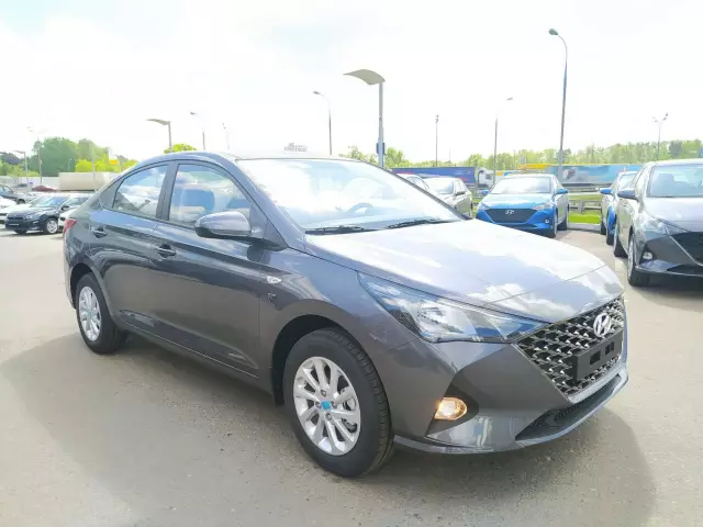 Hyundai Solaris 2021