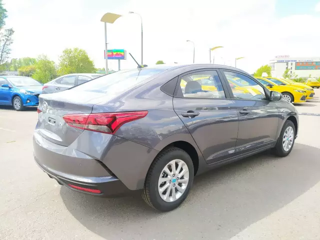 Hyundai Solaris 2021