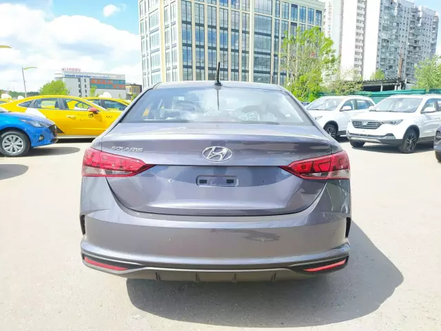Hyundai Solaris 2021