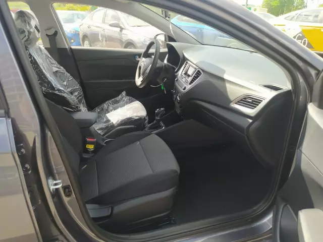 Hyundai Solaris 2021