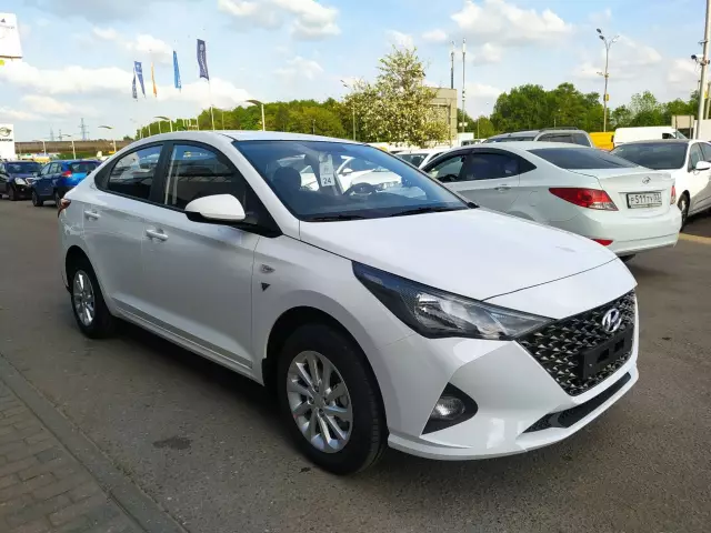 Hyundai Solaris 2021