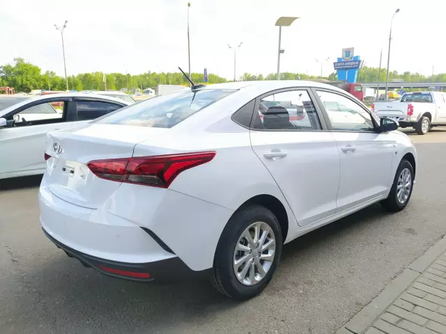Hyundai Solaris 2021