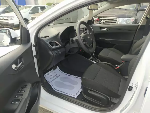 Hyundai Solaris 2021