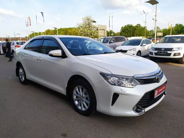 Toyota Camry 2015