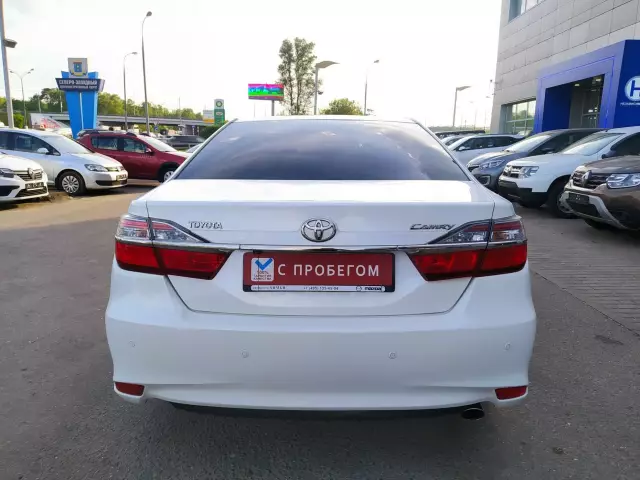 Toyota Camry 2015