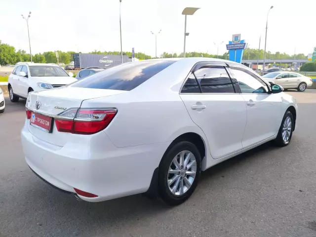 Toyota Camry 2015
