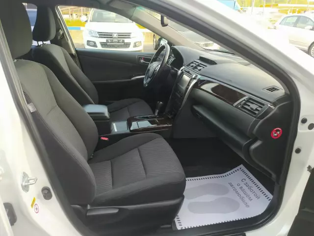 Toyota Camry 2015