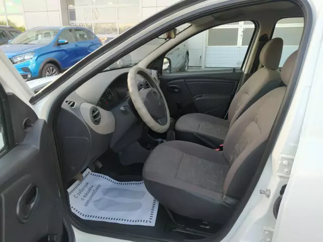 Renault Sandero 2014