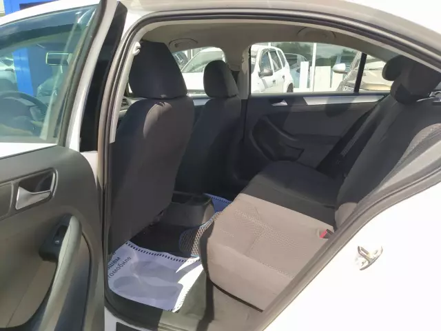 Volkswagen Jetta 2012