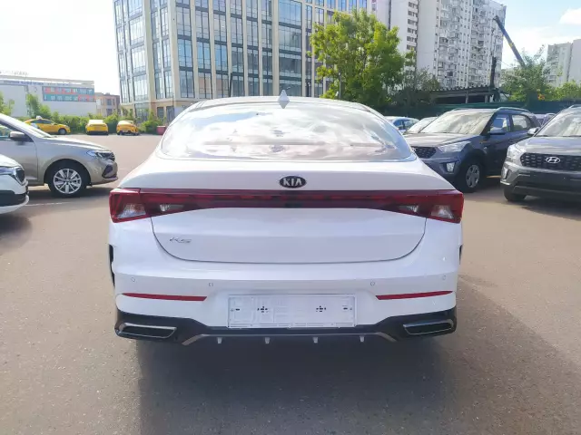 Kia K5 2021
