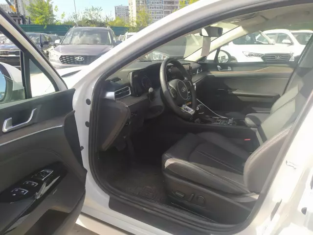 Kia K5 2021