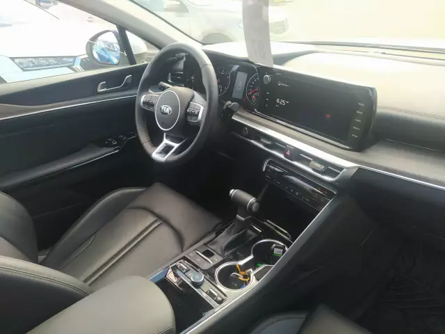 Kia K5 2021