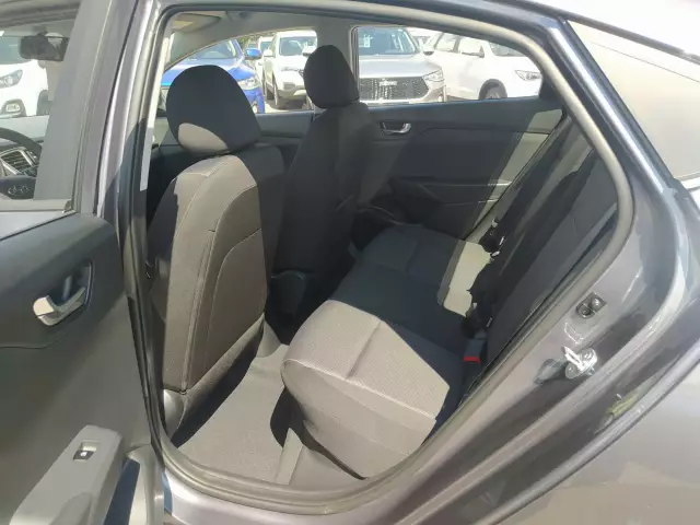 Hyundai Solaris 2021