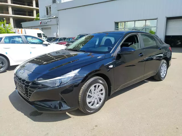 Hyundai Elantra 2021