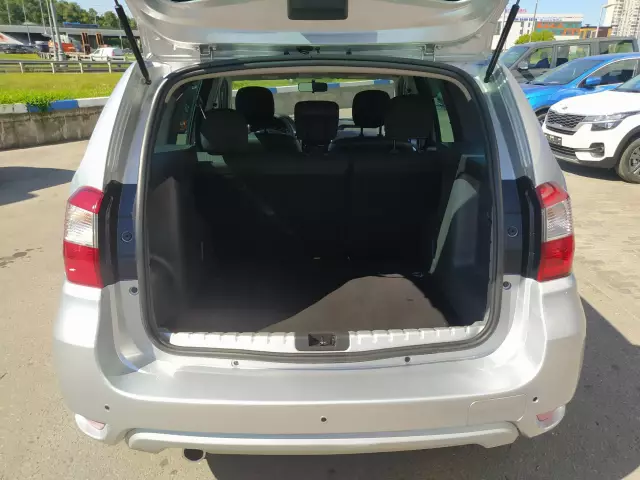 Nissan Terrano 2015
