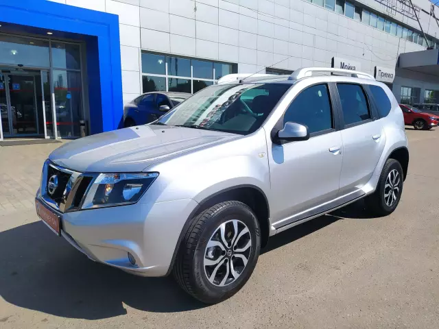 Nissan Terrano 2015