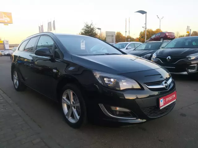 Opel Astra 2013