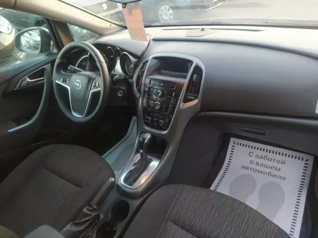 Opel Astra 2013