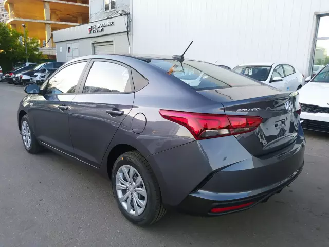 Hyundai Solaris 2021