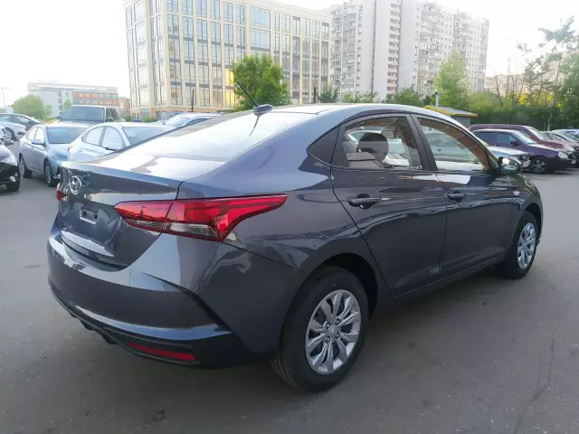 Hyundai Solaris 2021
