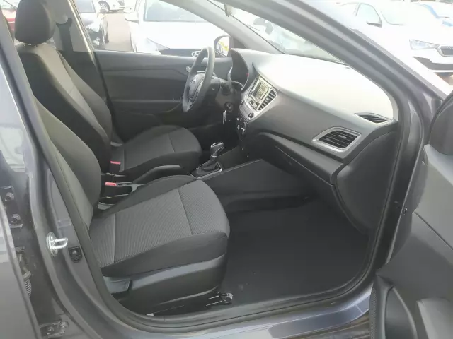 Hyundai Solaris 2021