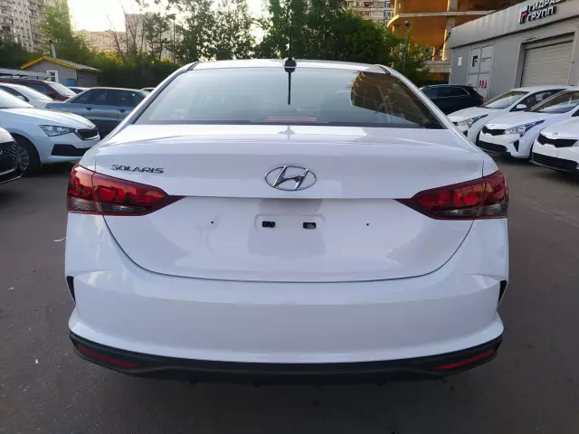 Hyundai Solaris 2021