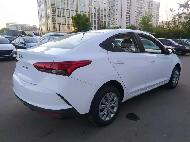 Hyundai Solaris 2021