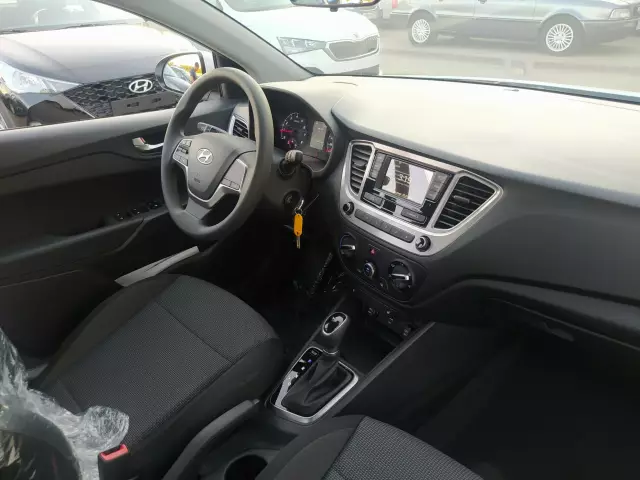 Hyundai Solaris 2021