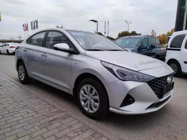 Hyundai Solaris 2021