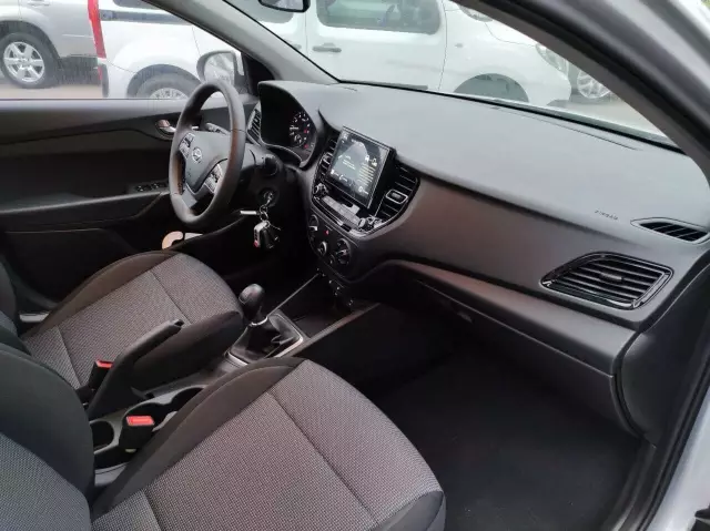 Hyundai Solaris 2021