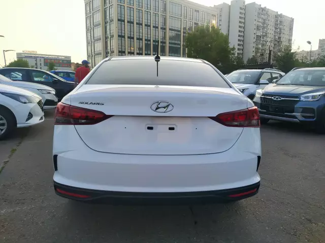 Hyundai Solaris 2021