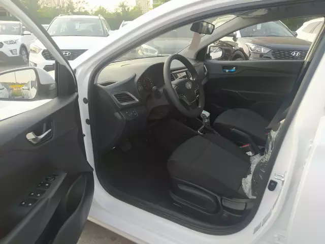 Hyundai Solaris 2021