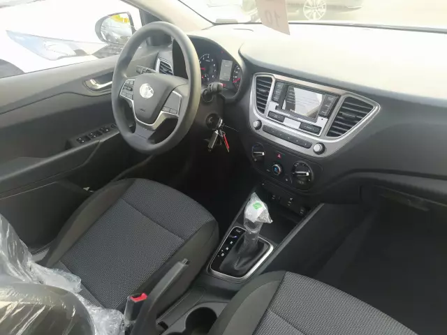 Hyundai Solaris 2021