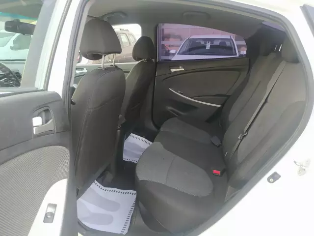 Hyundai Solaris 2013