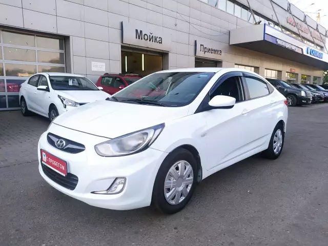 Hyundai Solaris 2013