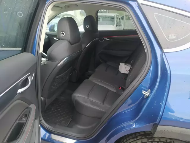 Geely Tugella 2021
