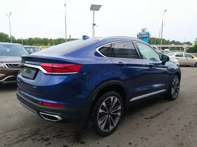 Geely Tugella 2021
