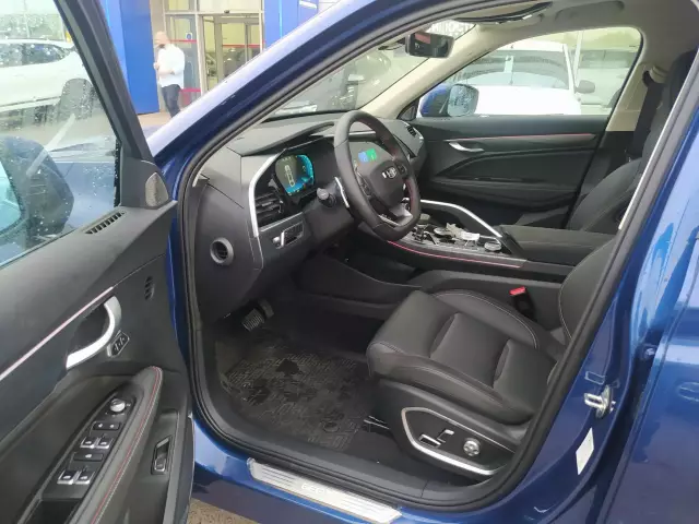 Geely Tugella 2021