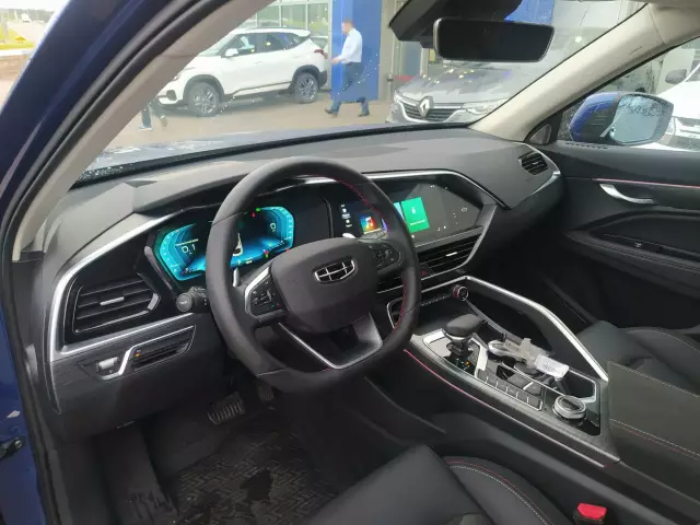 Geely Tugella 2021