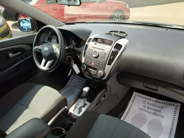 Kia Ceed 2010