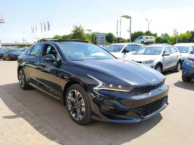 Kia K5 2021