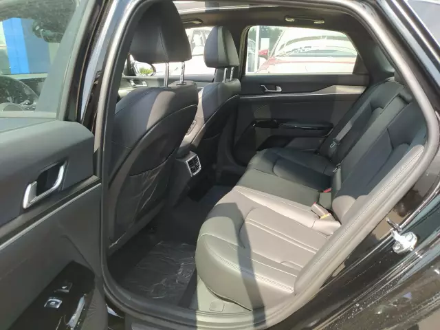 Kia K5 2021
