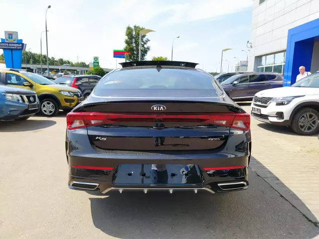Kia K5 2021