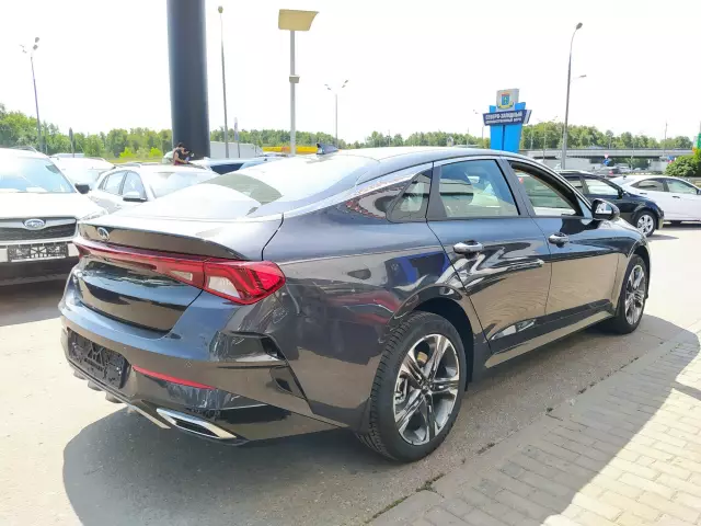 Kia K5 2021