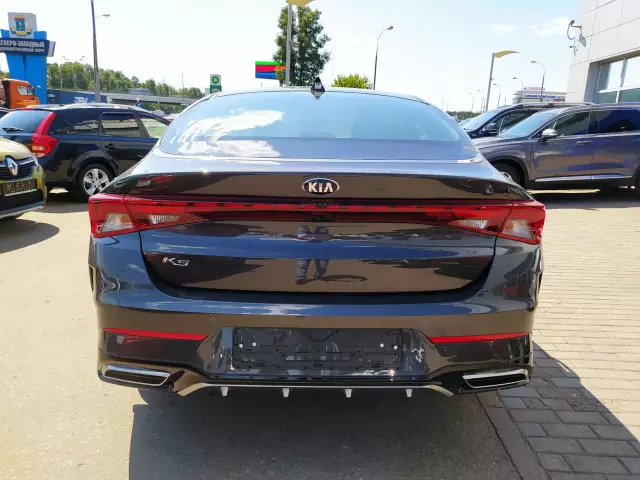 Kia K5 2021