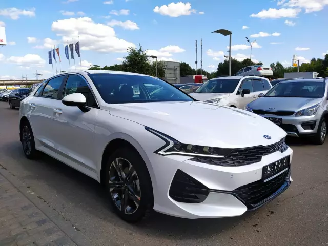 Kia K5 2021